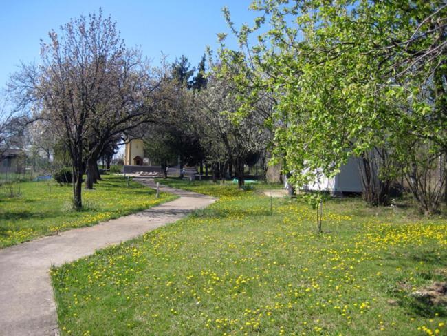 Apartments Fruskogorje Sremski Karlovci Exterior photo